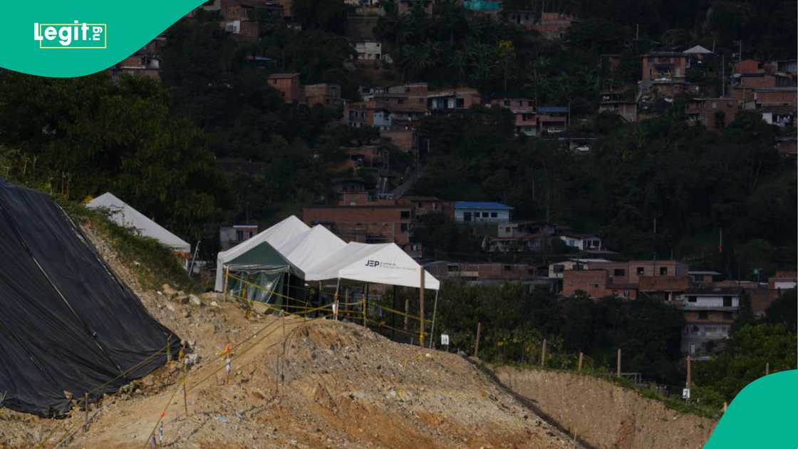 50 Killed and Buried in Mass Graves at Major Transit Used by African Migrants to Get to Europe 50 Killed and Buried in Mass Graves at Major Transit Used by African Migrants to Get to Europe