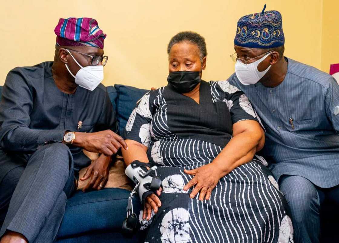 Sanwoolu, Abiru visit family of Brigadier General Olayinka Sanwoolu, Abiru visit family of Brigadier General Olayinka