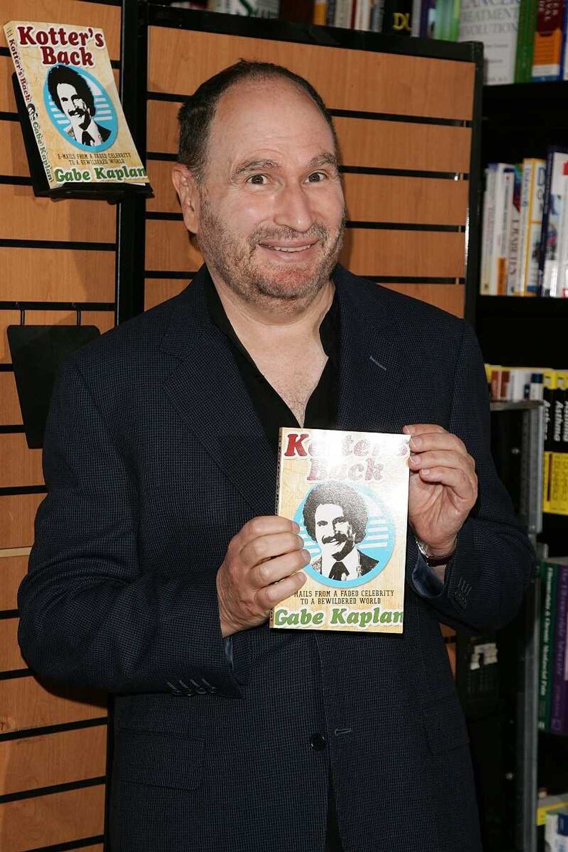 How much is Gabe Kaplan net worth?