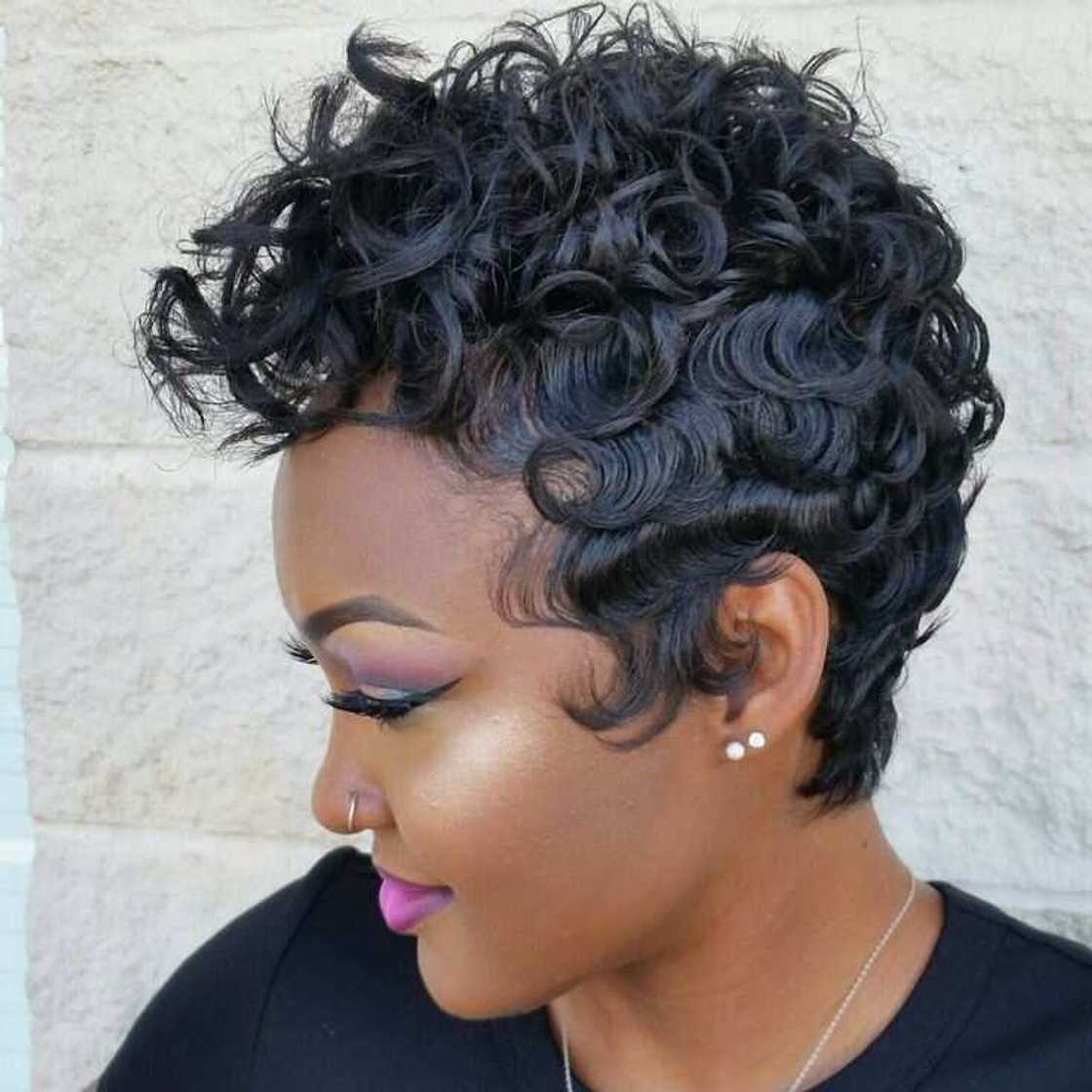 Retro hairstyle Retro hairstyle