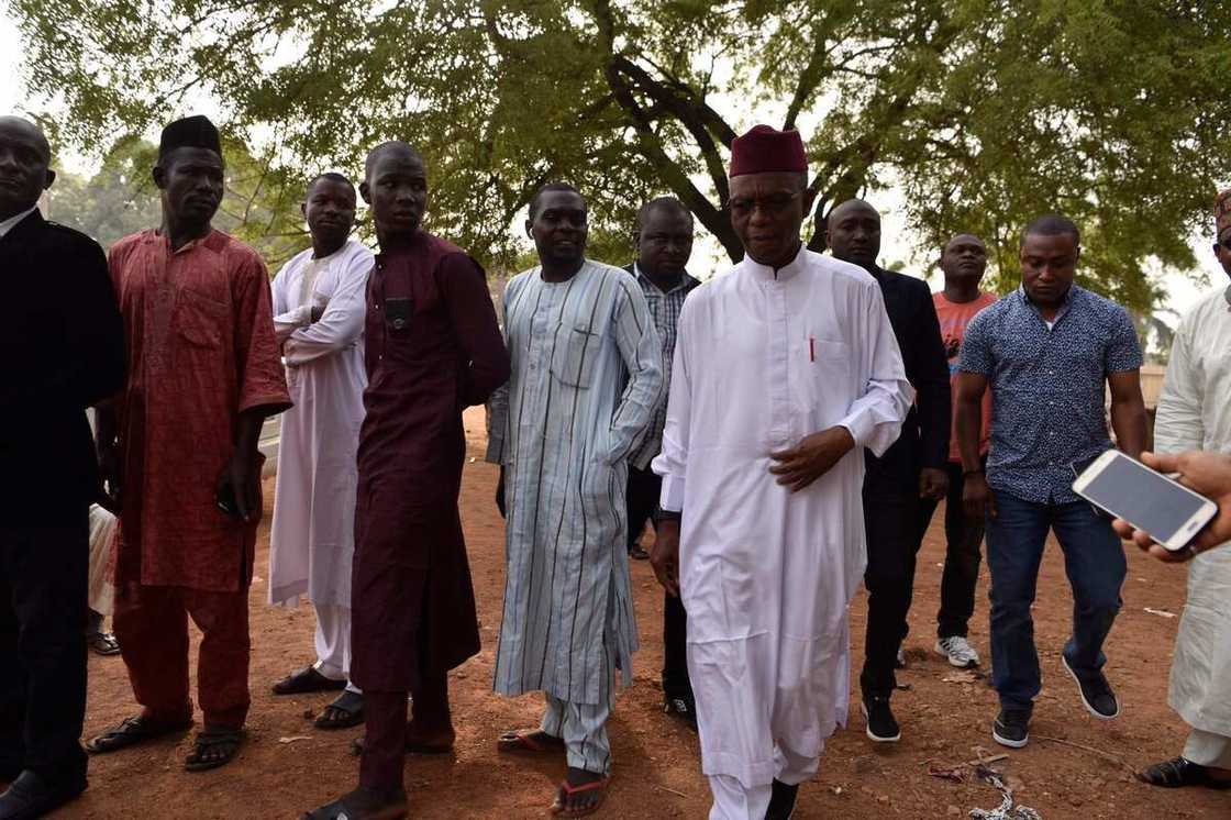 Gwamna El-Rufai yayi sammako ya hau layin zabe a Kaduna Gwamna El-Rufai yayi sammako ya hau layin zabe a Kaduna