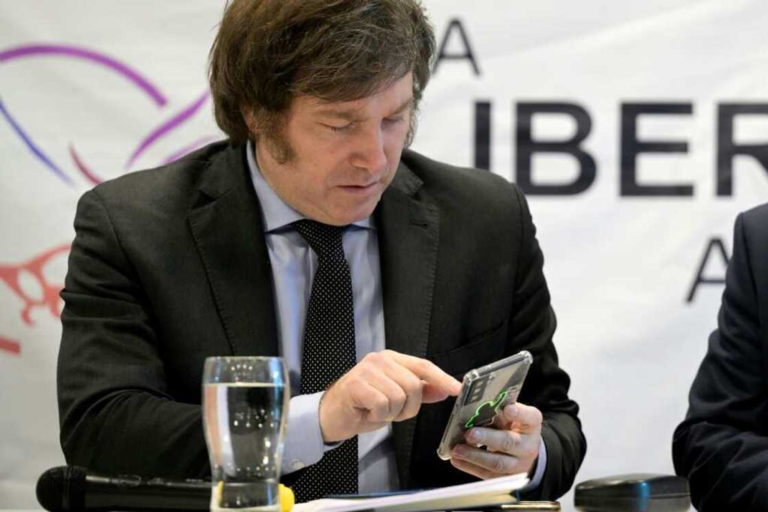 Milei's frenetic online behavior evokes that of former US president Donald Trump in his social media heyday Milei's frenetic online behavior evokes that of former US president Donald Trump in his social media heyday