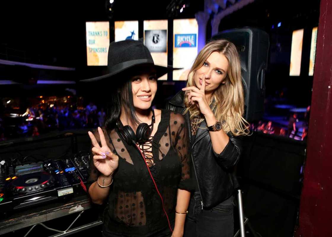 DJ Kim Lee DJ Kim Lee