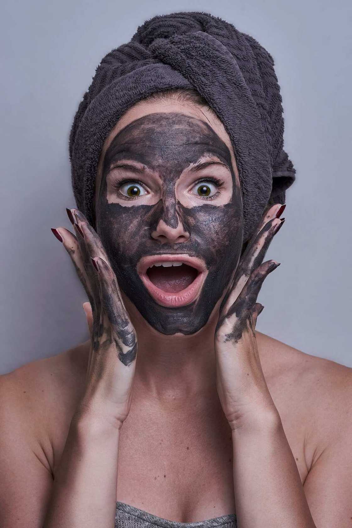 Activated carbon face mask