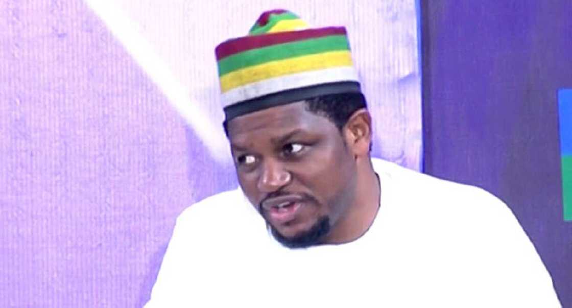 Abin Da Yasa Ƴan Siyasa Ke Ɗaukan Alkawurran Da Ba Za Su Iya Cika Wa Ba, Ɗan Majalisar Najeriya Abin Da Yasa Ƴan Siyasa Ke Ɗaukan Alkawurran Da Ba Za Su Iya Cika Wa Ba, Ɗan Majalisar Najeriya