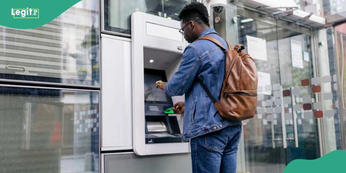 Currency in circulation fails to enter banks Currency in circulation fails to enter banks