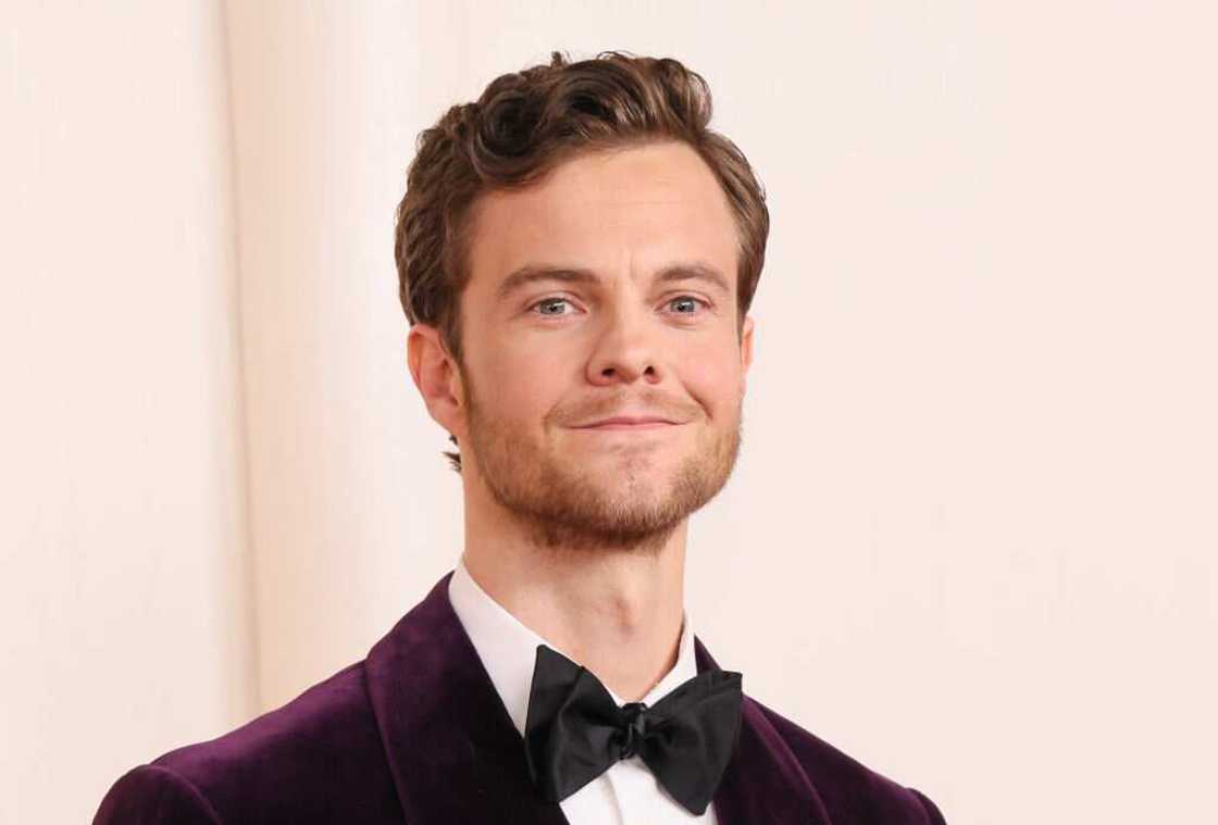 Jack Quaid at the 96th Annual Academy Awards Jack Quaid at the 96th Annual Academy Awards