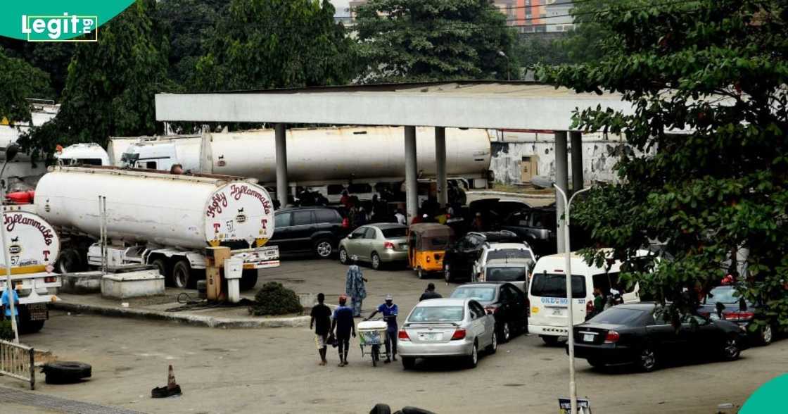Petrol prices have fallen to N1,303 per litre in Calabar, with some depots now selling below Dangote Refinery’s N1,325 rate.