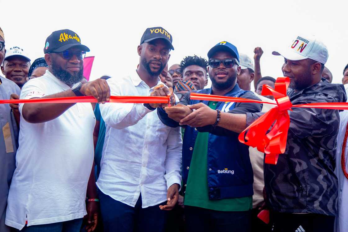 KingMakers, Ifako Ijaiye LG Unveil Sports Complex for Grassroots and Youth Development KingMakers, Ifako Ijaiye LG Unveil Sports Complex for Grassroots and Youth Development