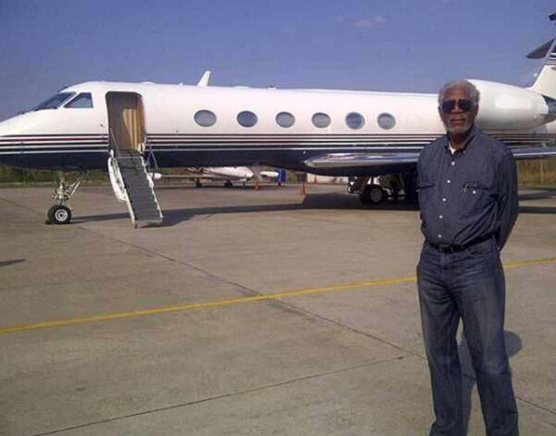 Morgan Freeman owns several aircraft Morgan Freeman owns several aircraft