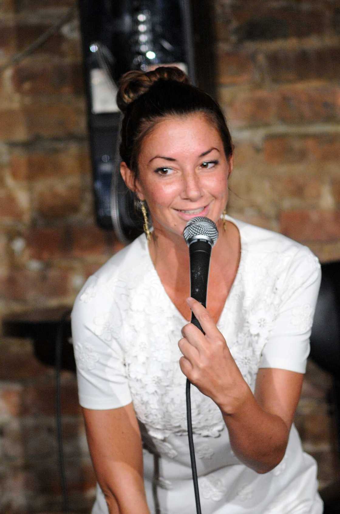 Kerryn Feehan’s bio Kerryn Feehan’s bio