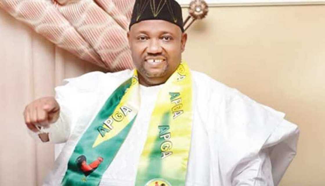 Gwamna Matawalle da Jigo a Jam'iyyar AFGA Sun Sauya Sheka Zuwa APC Gwamna Matawalle da Jigo a Jam'iyyar AFGA Sun Sauya Sheka Zuwa APC