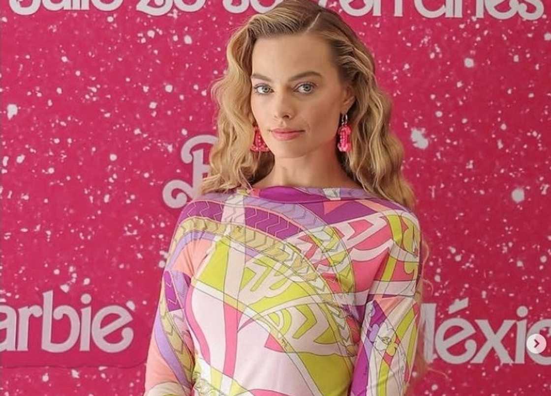 Margot Robbie poses in a patterned dress Margot Robbie poses in a patterned dress