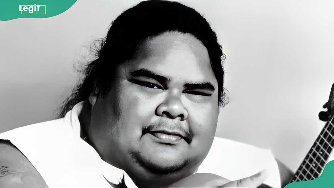 Israel Kamakawiwo'ole looks on in a portrait photo