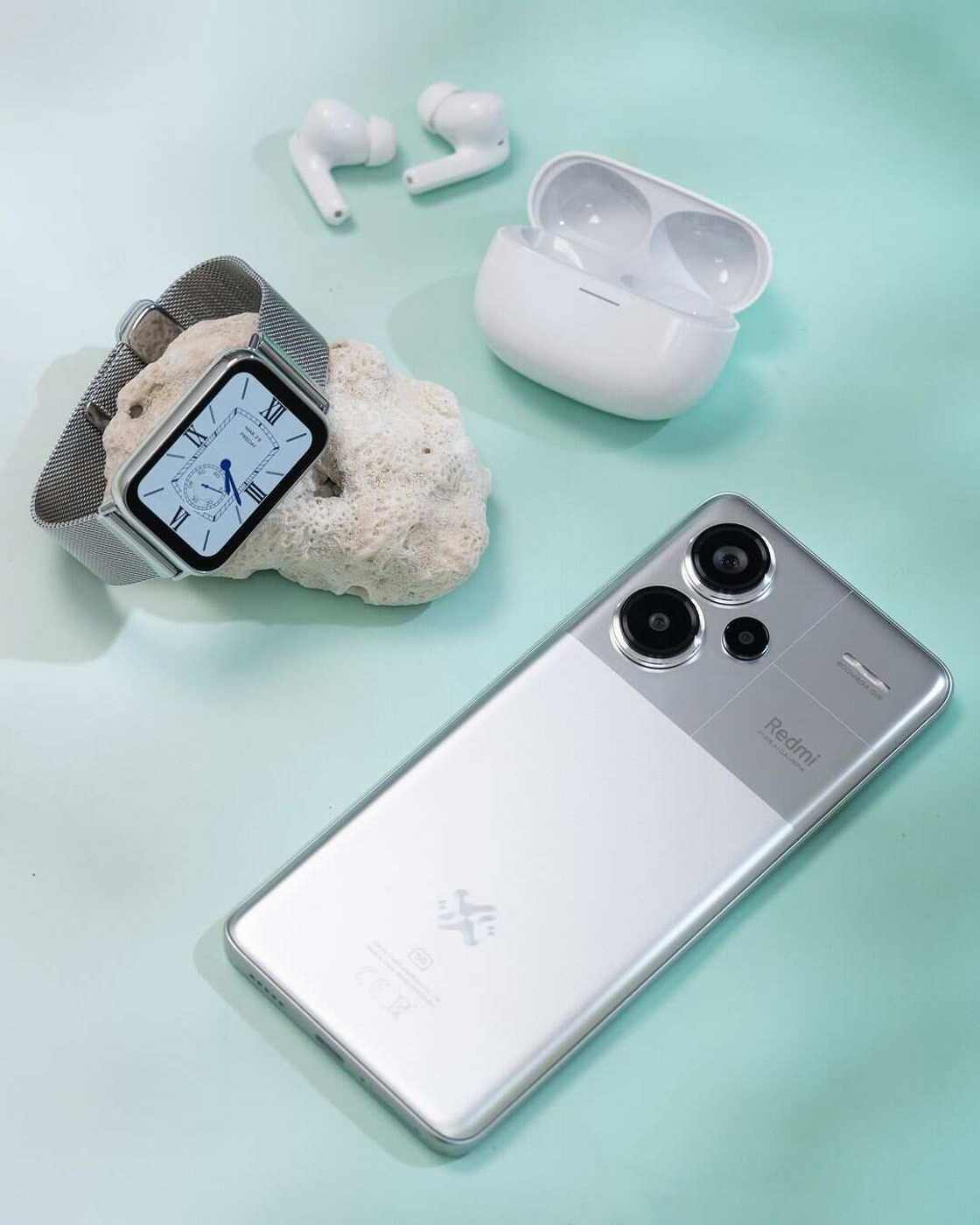 Silver Redmi Note 13 Pro+ 5G Silver Redmi Note 13 Pro+ 5G