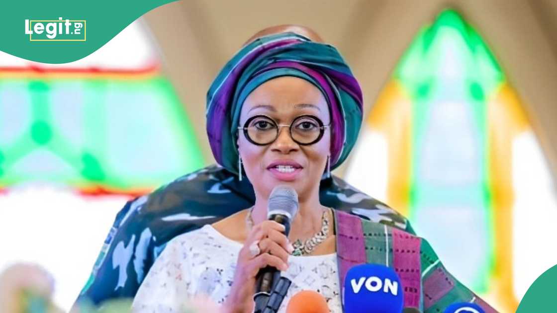 First Lady Remi Tinubu disburses N50 million to Nasarawa elders First Lady Remi Tinubu disburses N50 million to Nasarawa elders