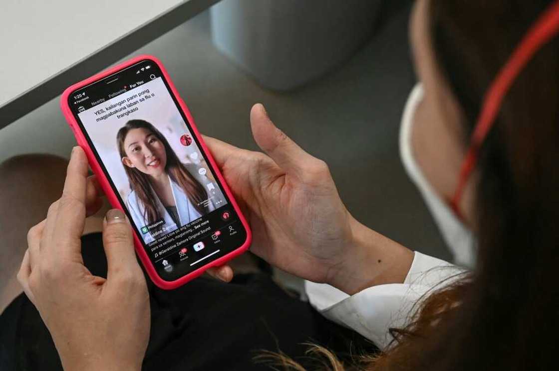 Philippine doctors worried about misinformation during the pandemic began posting educational videos online, but the move backfired as promoters of spurious treatments inserted the clips into their own posts Philippine doctors worried about misinformation during the pandemic began posting educational videos online, but the move backfired as promoters of spurious treatments inserted the clips into their own posts