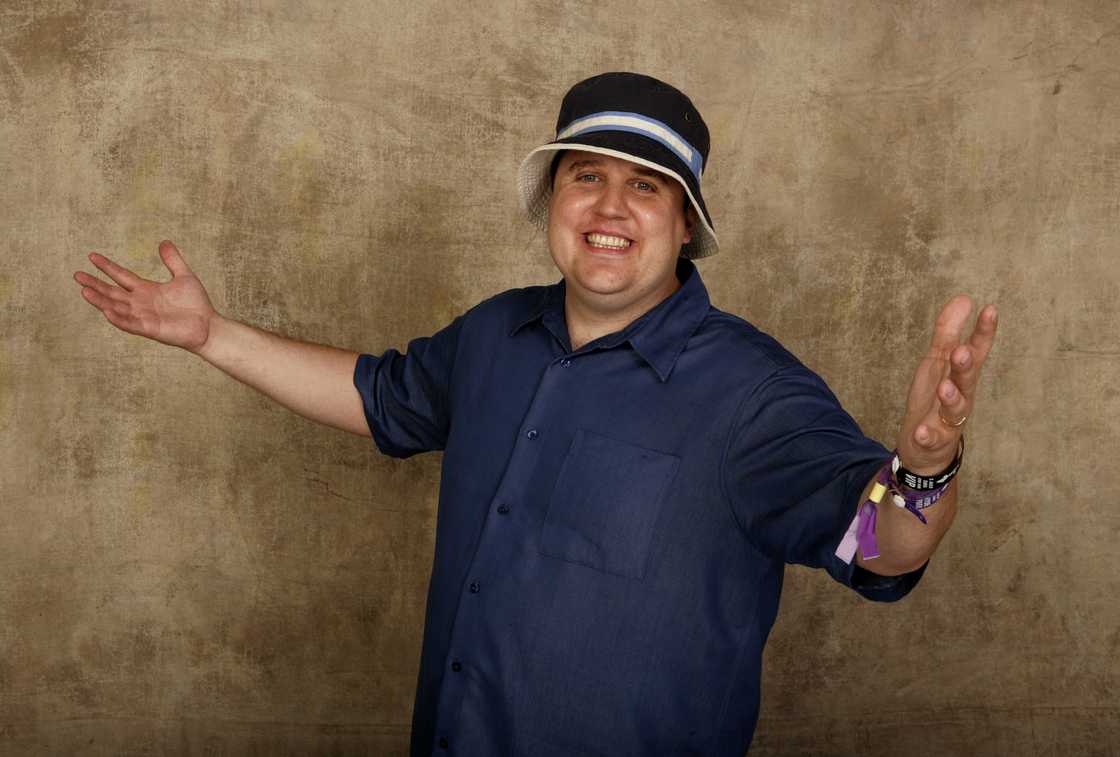 Peter Kay poses for a studio portrait backstage at "Live 8 London" in Hyde Park in London, England Peter Kay poses for a studio portrait backstage at "Live 8 London" in Hyde Park in London, England