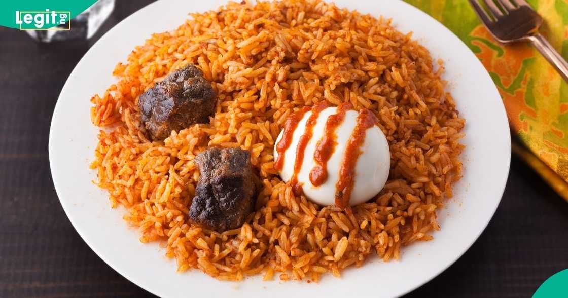 Cost of cooking jollof rice jumps over 400% across Nigeria in 10 years, SBM report reveals Cost of cooking jollof rice jumps over 400% across Nigeria in 10 years, SBM report reveals