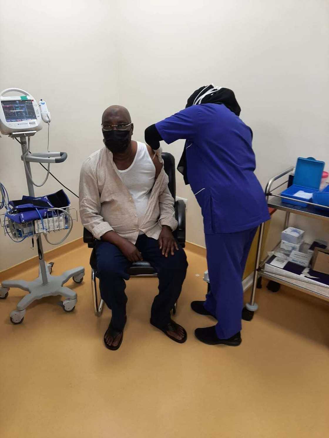 An sake yiwa Atiku rigakafin Korona a karo na biyu An sake yiwa Atiku rigakafin Korona a karo na biyu