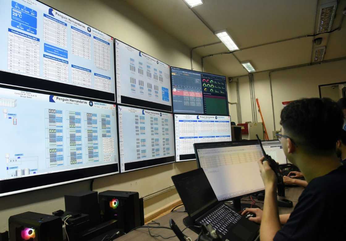 Cryptocurrencies are 'mined' at digital plants like this one in Paraguay Cryptocurrencies are 'mined' at digital plants like this one in Paraguay