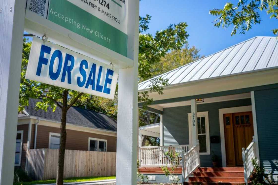 Sales of existing homes in the US fell to a 13-year low pace in September, said the National Association of Realtors