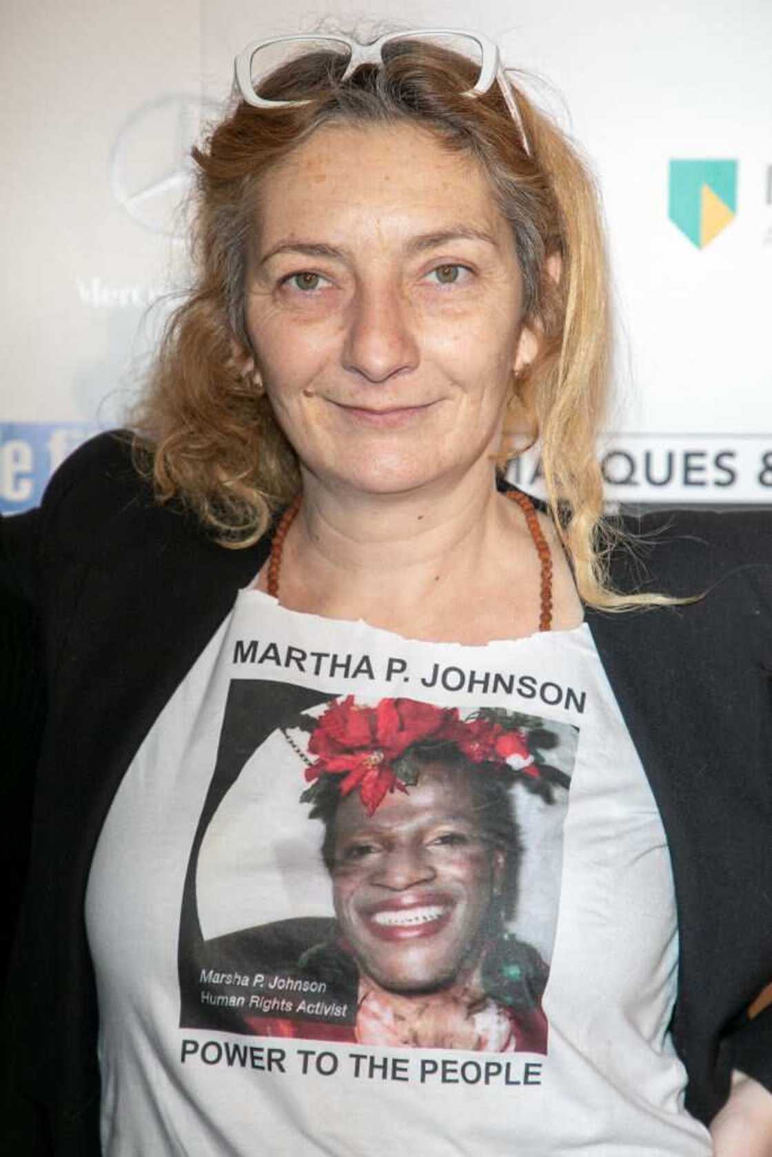 Corinne Masiero n'a jamais été enceinte Corinne Masiero n'a jamais été enceinte