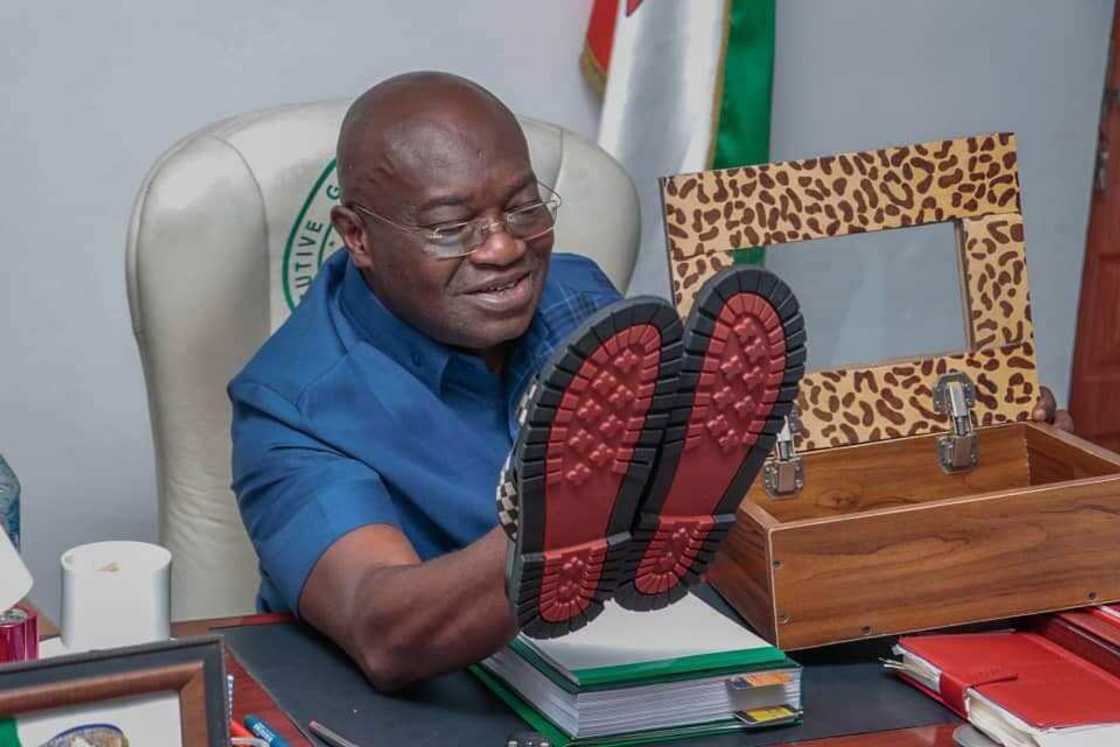 Abia Governor Ikpeazu Turns Shoemaker, Displays Sandals Made by Him Abia Governor Ikpeazu Turns Shoemaker, Displays Sandals Made by Him