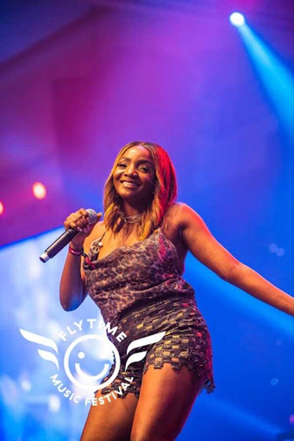 Flytime Music Festival Day 2: Ne-Yo, Bovi, Flavour, Simi & Chike Thrilled Fans and Couples