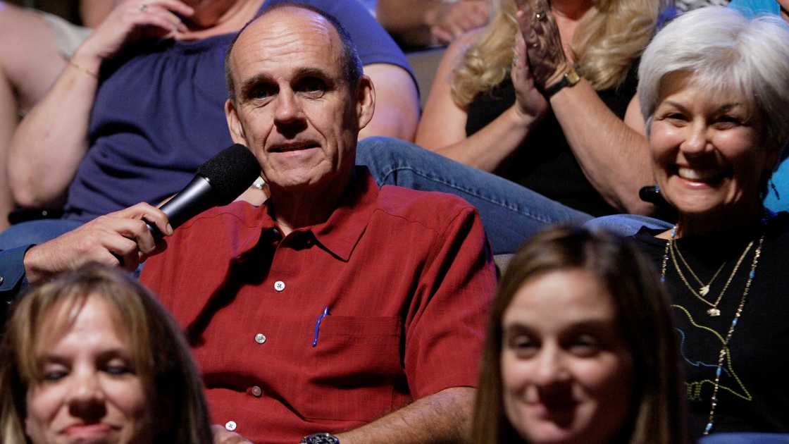Rick Bynes (L) tells a joke on Jay Leno's The Tonight Show. Rick Bynes (L) tells a joke on Jay Leno's The Tonight Show.