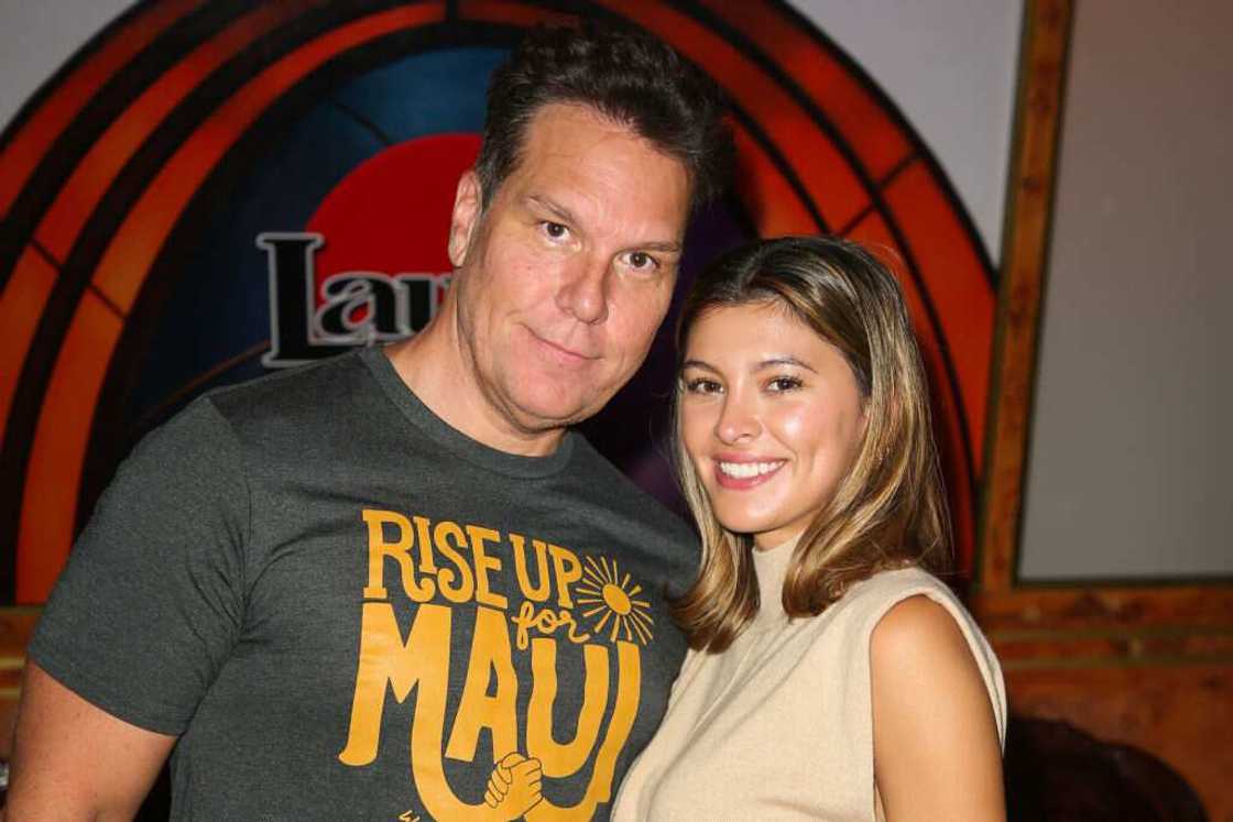 Dane Cook (L) and Kelsi Taylor (R) attend A Stand-Up Benefit For Maui at the Laugh Factory
