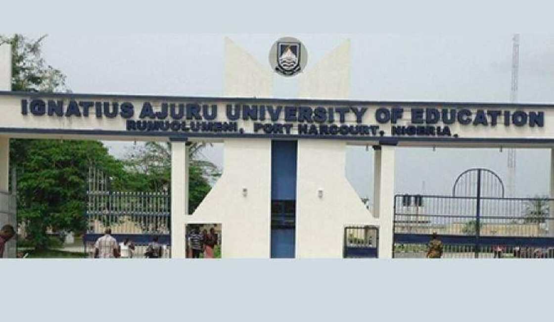 Babbar jami'a ta dakatar da malami a kan zargin cin zarafi da dirka wa daliba ciki Babbar jami'a ta dakatar da malami a kan zargin cin zarafi da dirka wa daliba ciki