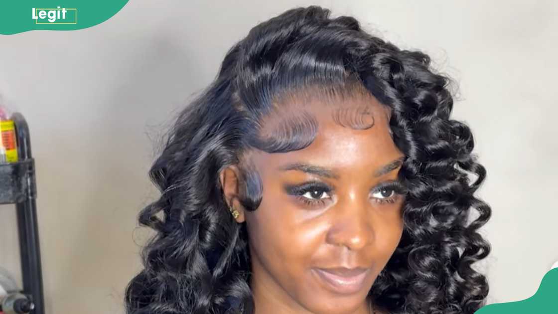 Defined ringlet curls Defined ringlet curls