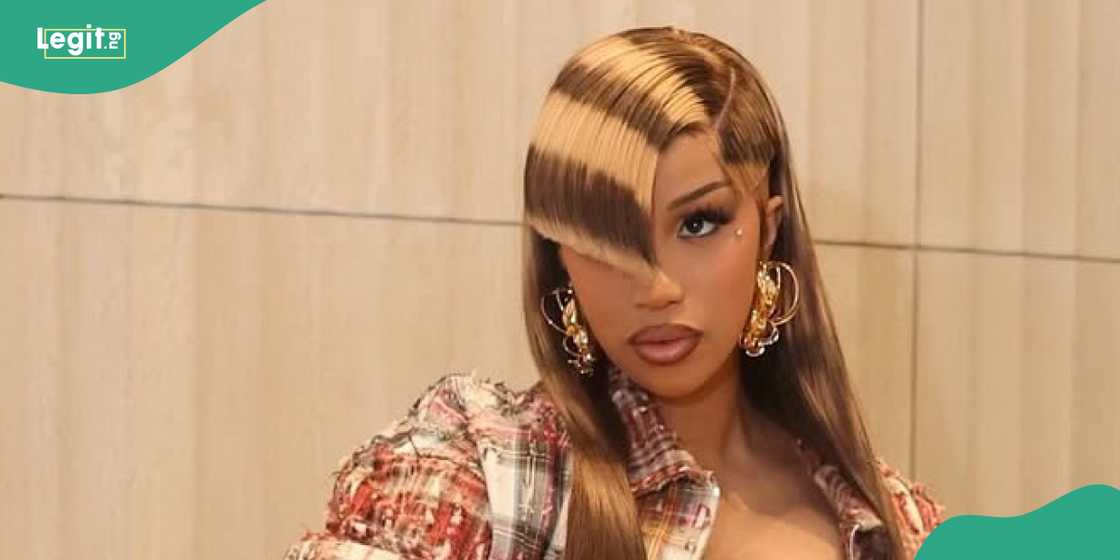 Fans send message to Davido over Cardi B's video Fans send message to Davido over Cardi B's video