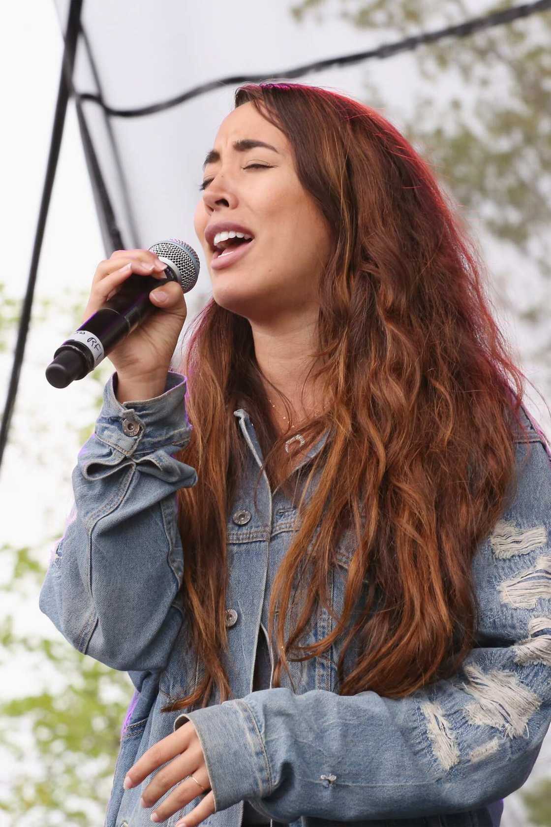Sierra Deaton’s net worth Sierra Deaton’s net worth