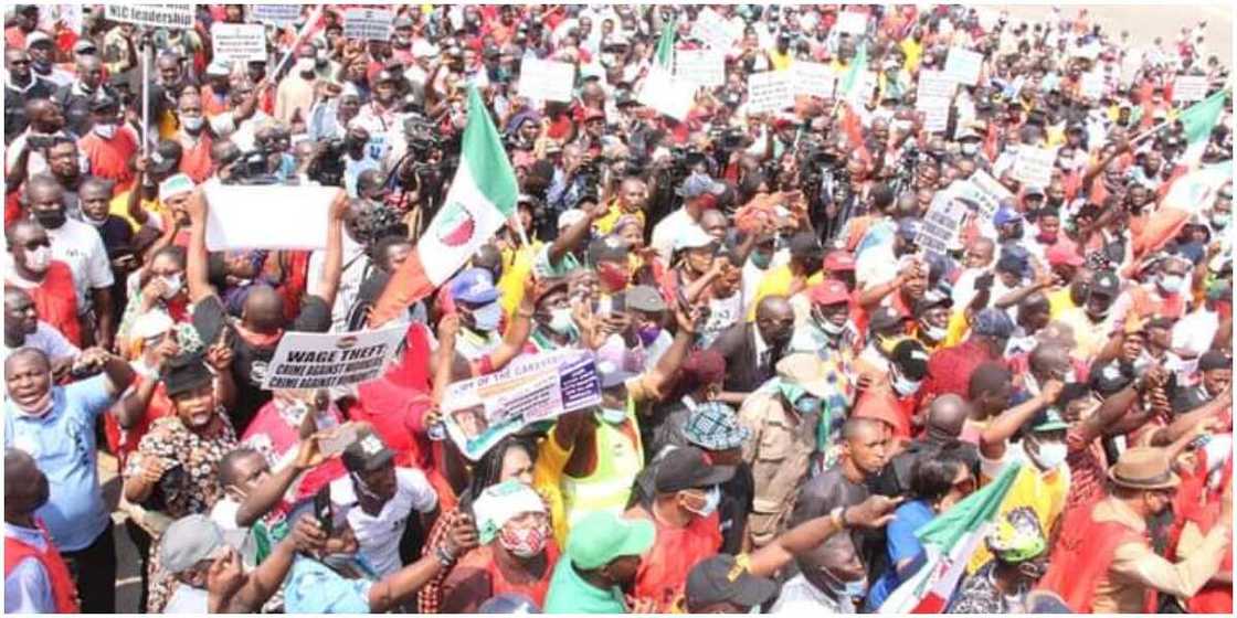 The N30,000 minimum wage has lost value amid rising inflation and devaluation of naira. This has made TUC and NLC contemplate on another increment