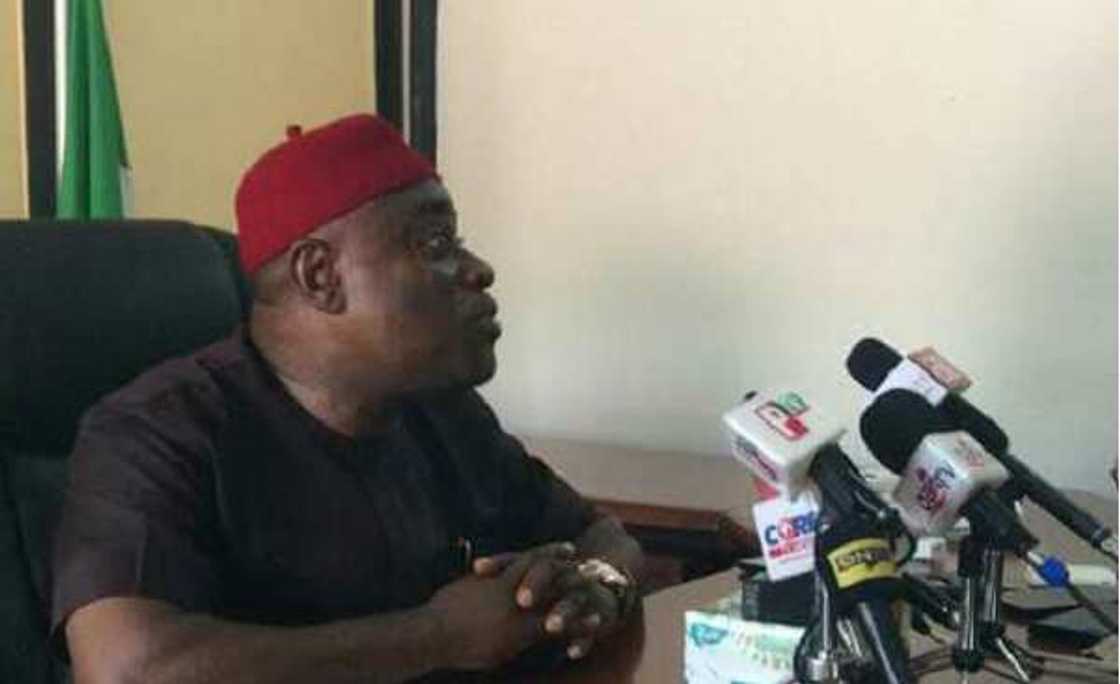 Jam’iyyar APGA ta kori Victor Oye a matsayin shugaba, ta kuma sanar da madadinsa nan take Jam’iyyar APGA ta kori Victor Oye a matsayin shugaba, ta kuma sanar da madadinsa nan take