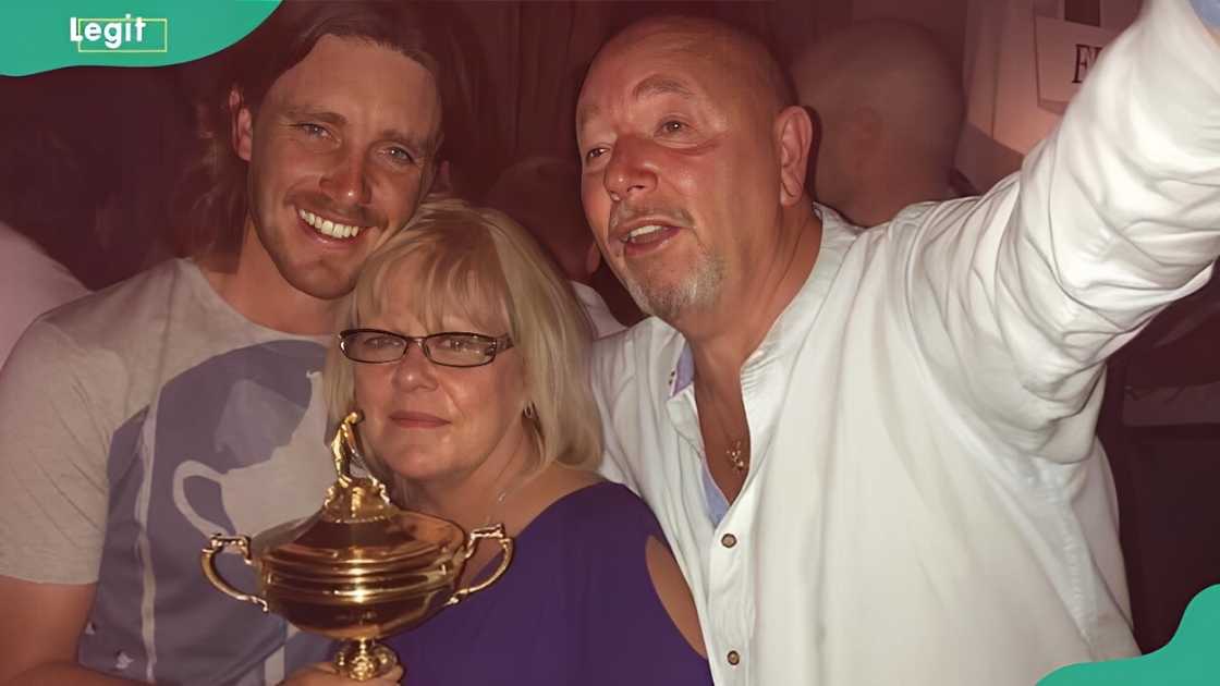 Tommy Fleetwood celebrates a moment with his parents Tommy Fleetwood celebrates a moment with his parents