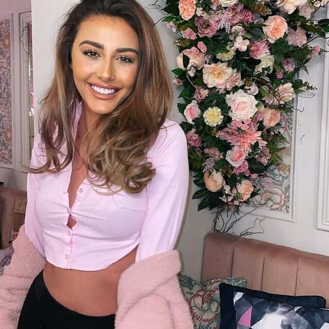 Chloe Veitch Chloe Veitch