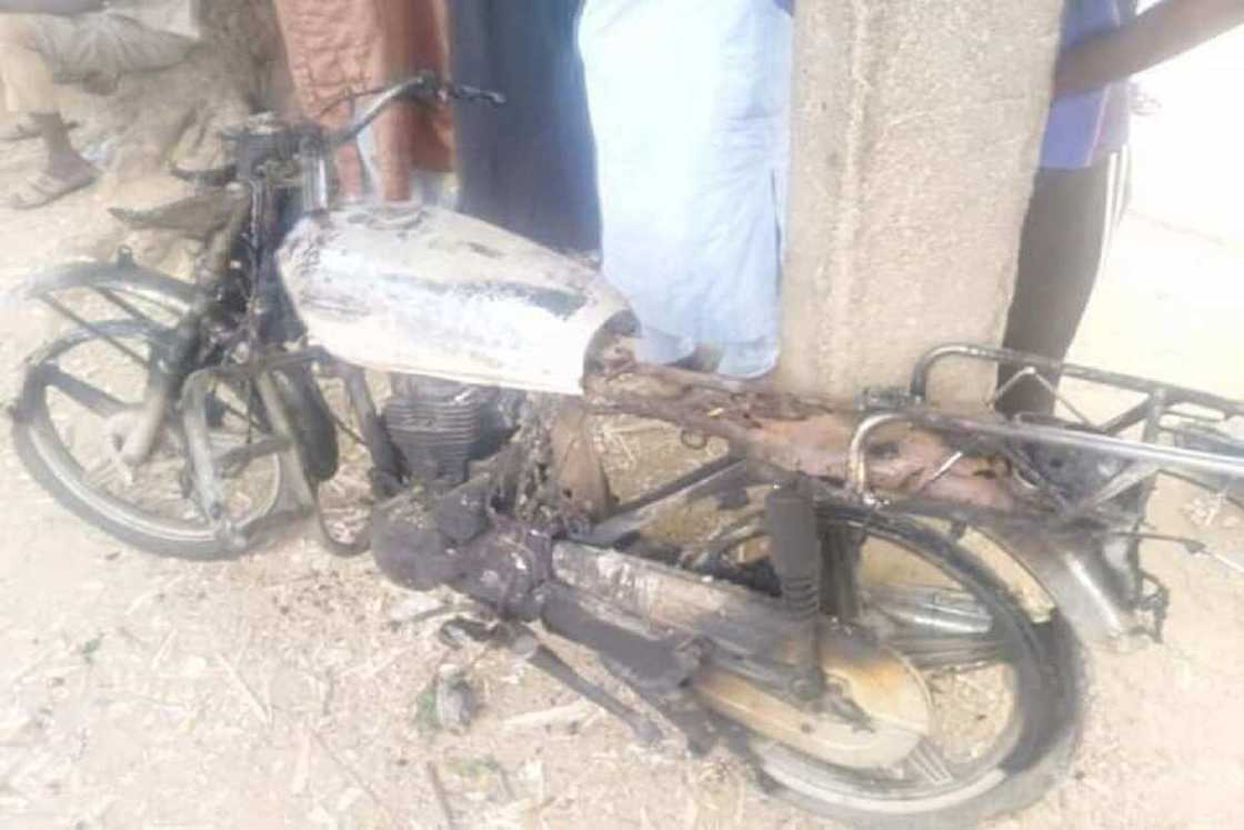 'Yan bindiga sun kashe mutum 10, sun raunata da dama a sabon harin da suka kai Katsina 'Yan bindiga sun kashe mutum 10, sun raunata da dama a sabon harin da suka kai Katsina