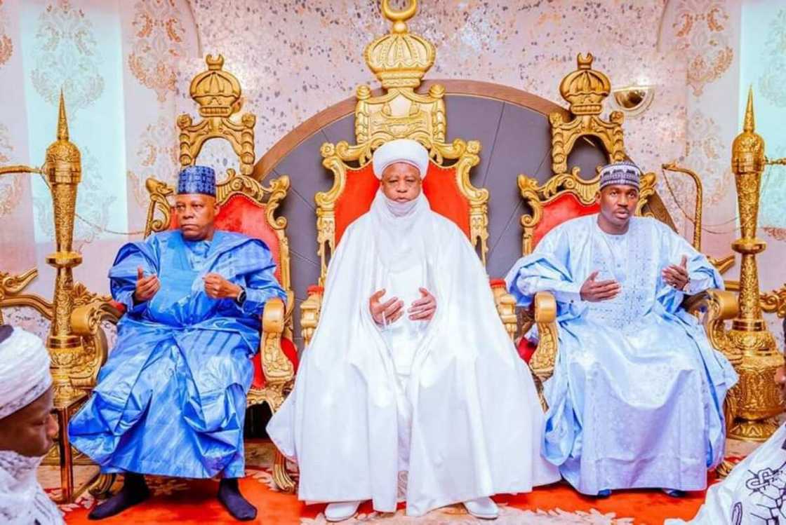 Hoton ziyarar Shettima fadar sarkin Musulmi. Hoton ziyarar Shettima fadar sarkin Musulmi.