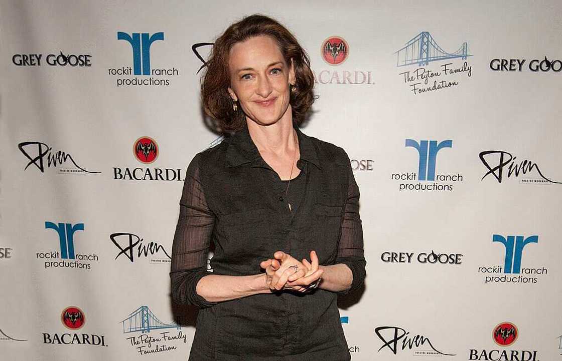 Joan Cusack at the Piven Theatre Workshop Gala Joan Cusack at the Piven Theatre Workshop Gala