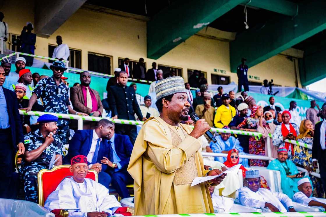 Barau ya taya Gwamna Abba murna Barau ya taya Gwamna Abba murna