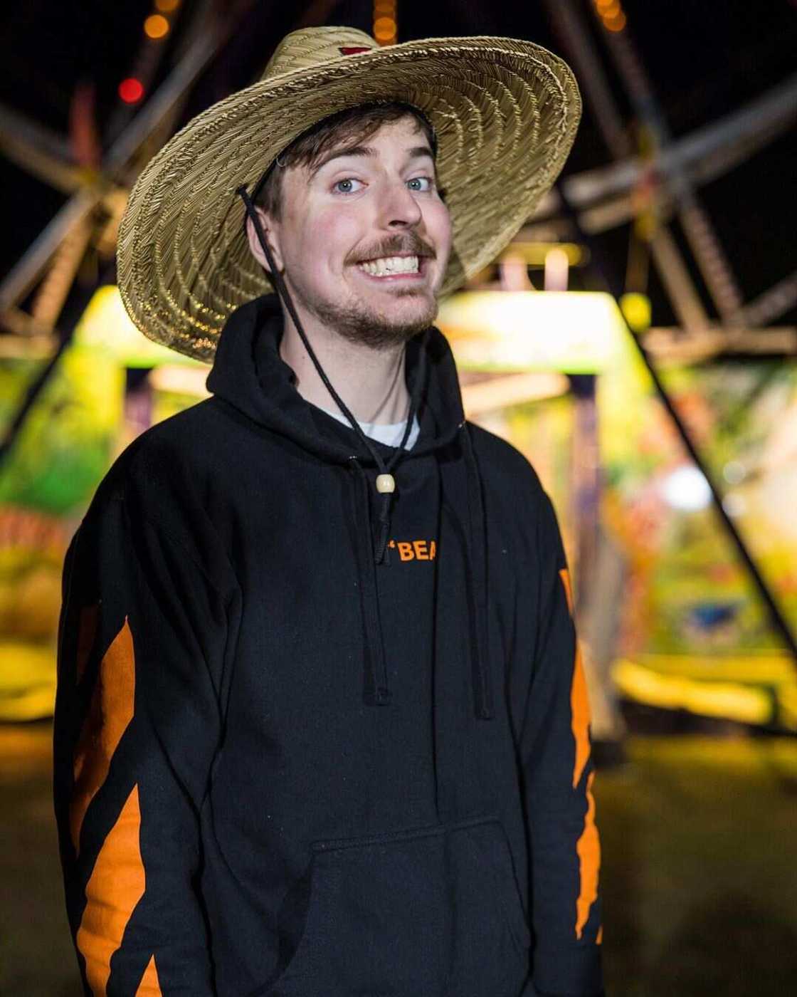 Mr Beast grinning Mr Beast grinning