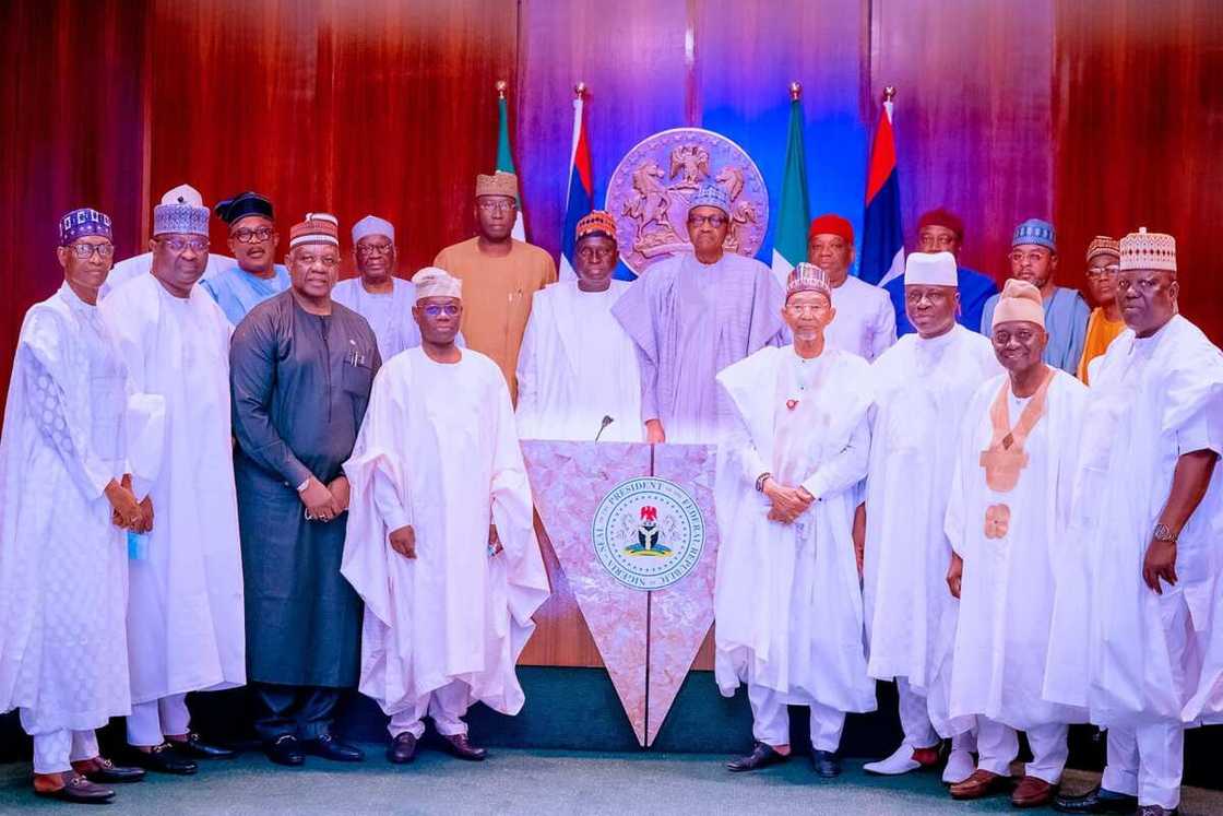 Buhari/Aggrieved APC Senators/2023 Elections/Defections