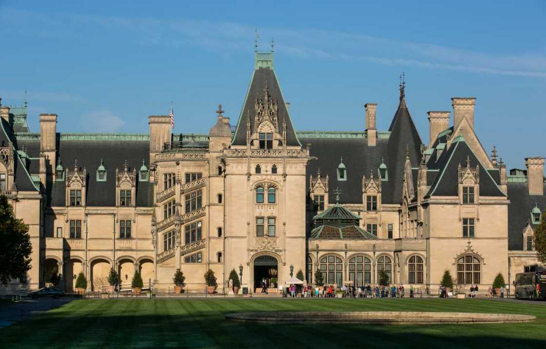 Biggest mansion in the world Biggest mansion in the world