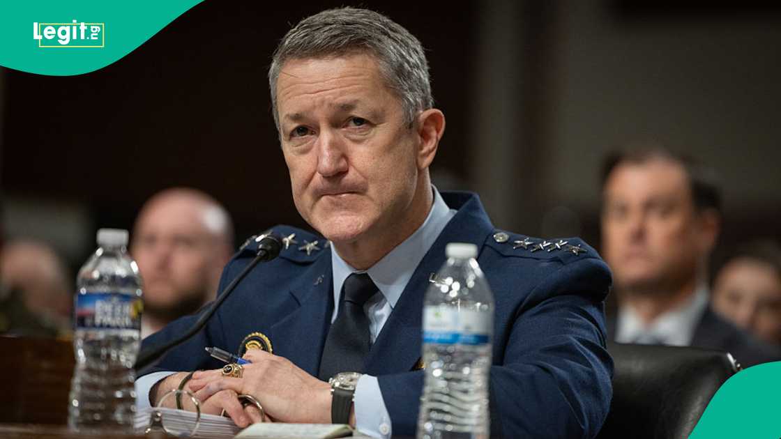Congress demands UFO transparency while experts caution on misinterpreted evidence.