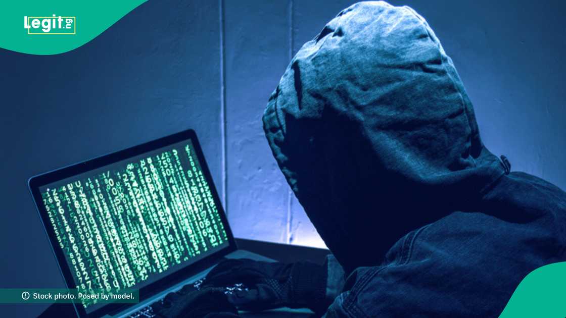 Fraudsters Steal N52.26 Billion From Nigerian Banks Fraudsters Steal N52.26 Billion From Nigerian Banks