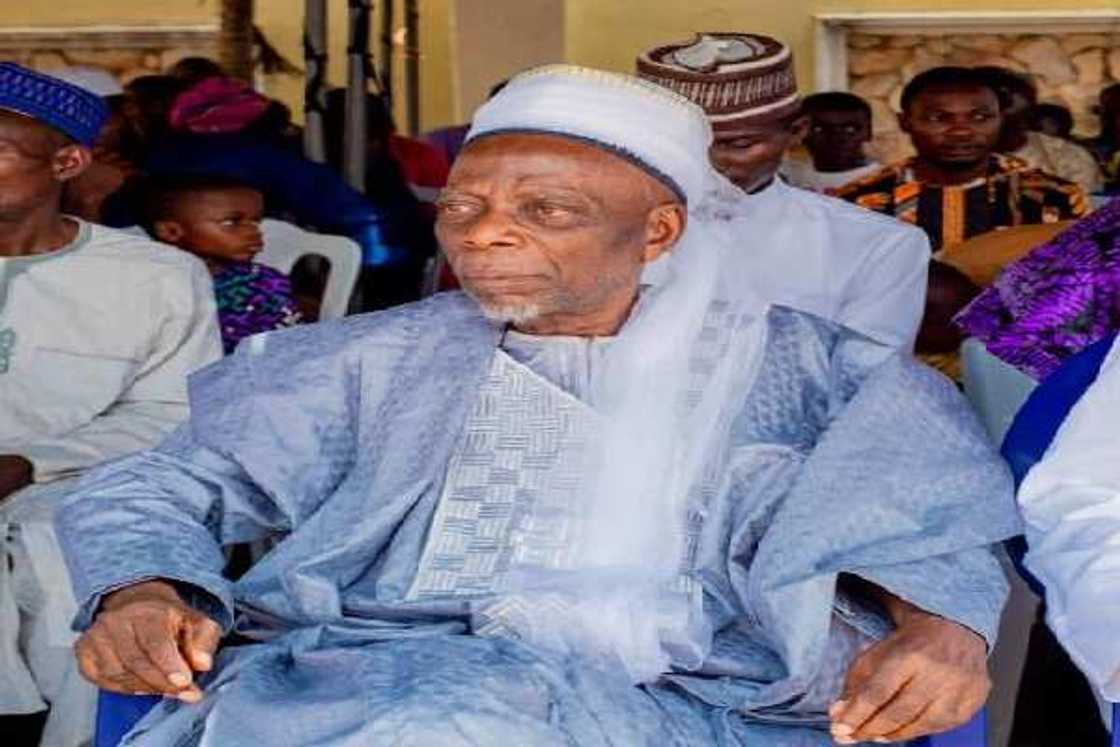 Waziri Abdul-Lateef Adekilekun. Waziri Abdul-Lateef Adekilekun.