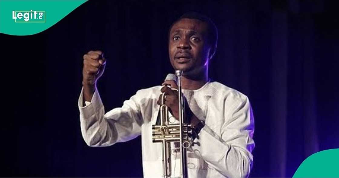 Nigerians react to unusual prayer request during Hallellujah challenge. Nigerians react to unusual prayer request during Hallellujah challenge.